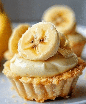 Easy No-Bake Mini Banana Cream Pies