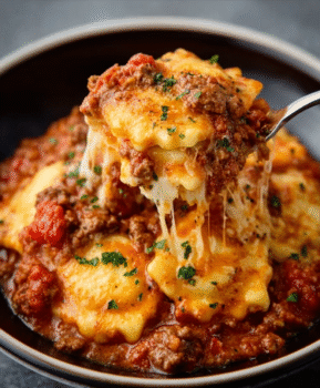 Crockpot Ravioli Lasagna