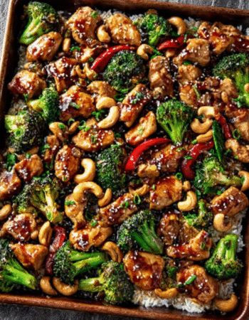 Easy Sheet Pan Cashew Chicken Recipe