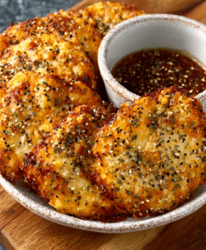 Everything Bagel Keto Cheese Crisps