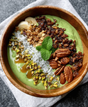 Pistachio Mint Smoothie Bowl