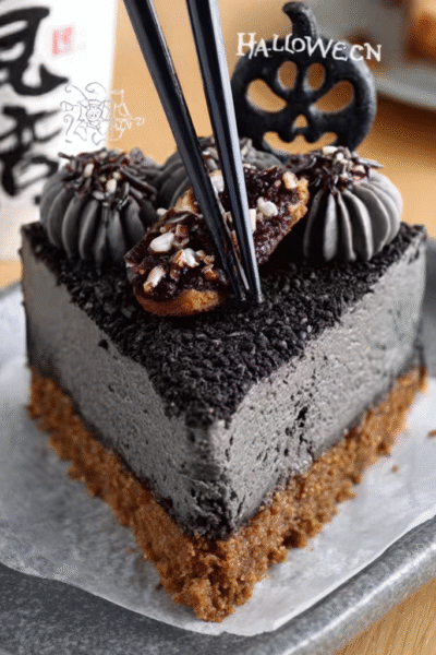 Japanese Black Sesame Halloween Cheesecake
