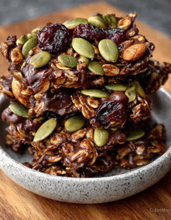 Christmas Spiced Pumpkin Seed Clusters with Cacao