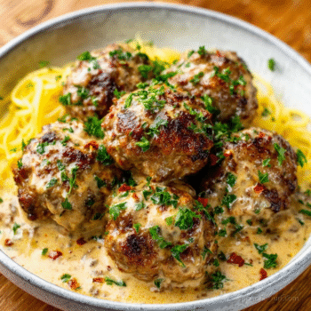 Spicy Keto Meatballs in Cream Sauce