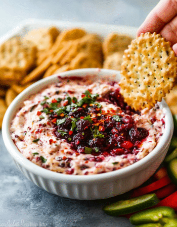 Merry Cranberry–Jailapeño Dip