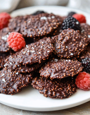 healthy Chocolate Quinoa Crisps